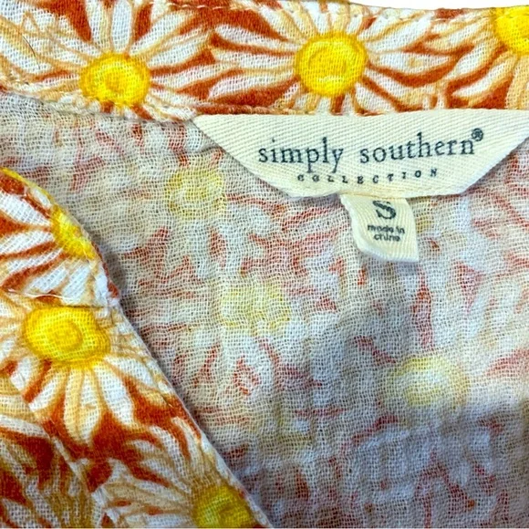 New Simply Southern Blouse - Picture 5 of 8